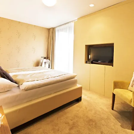 Mama's Design & Boutique מלון 4*