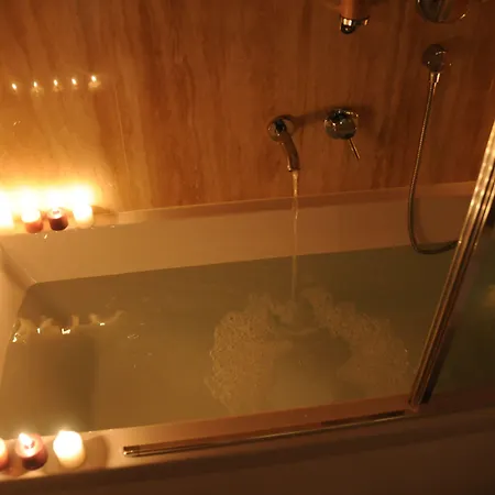 Mama's Design & Boutique מלון