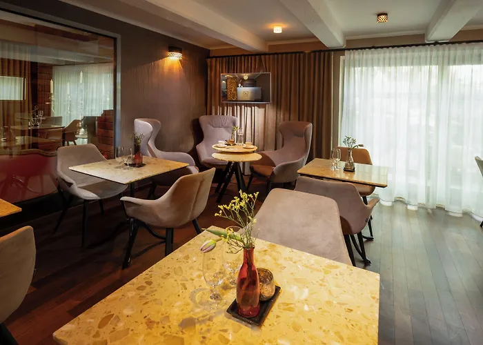 Mama's Design&boutique 4*