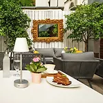 Mama's Design & Boutique Братислава