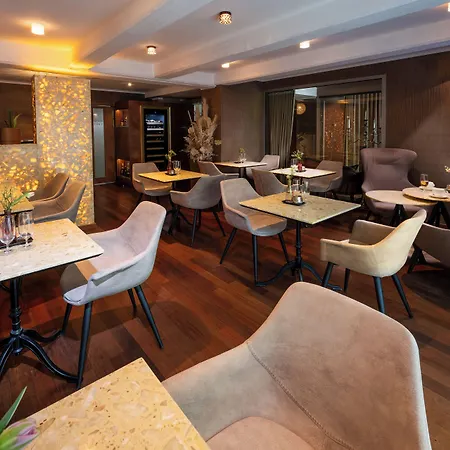 Mama's Design & Boutique Hotel Bratislava