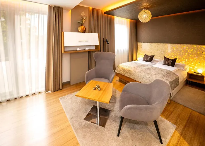 Mama's Design & Boutique