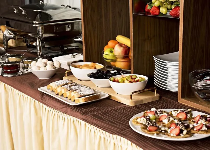 Mama's Design & Boutique 4*