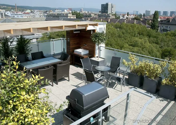 Mama's Design & Boutique Братислава