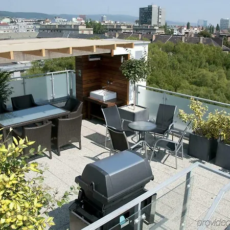 Mama's Design & Boutique Μπρατισλάβα